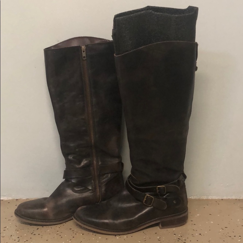 Hinge calf height riding boots